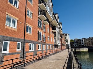 Photo 1- click for photo gallery